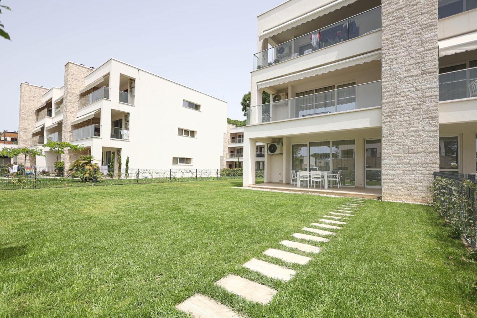 Sanpietro Vacation Rentals Plazhi San Pietro Exteriér fotografie