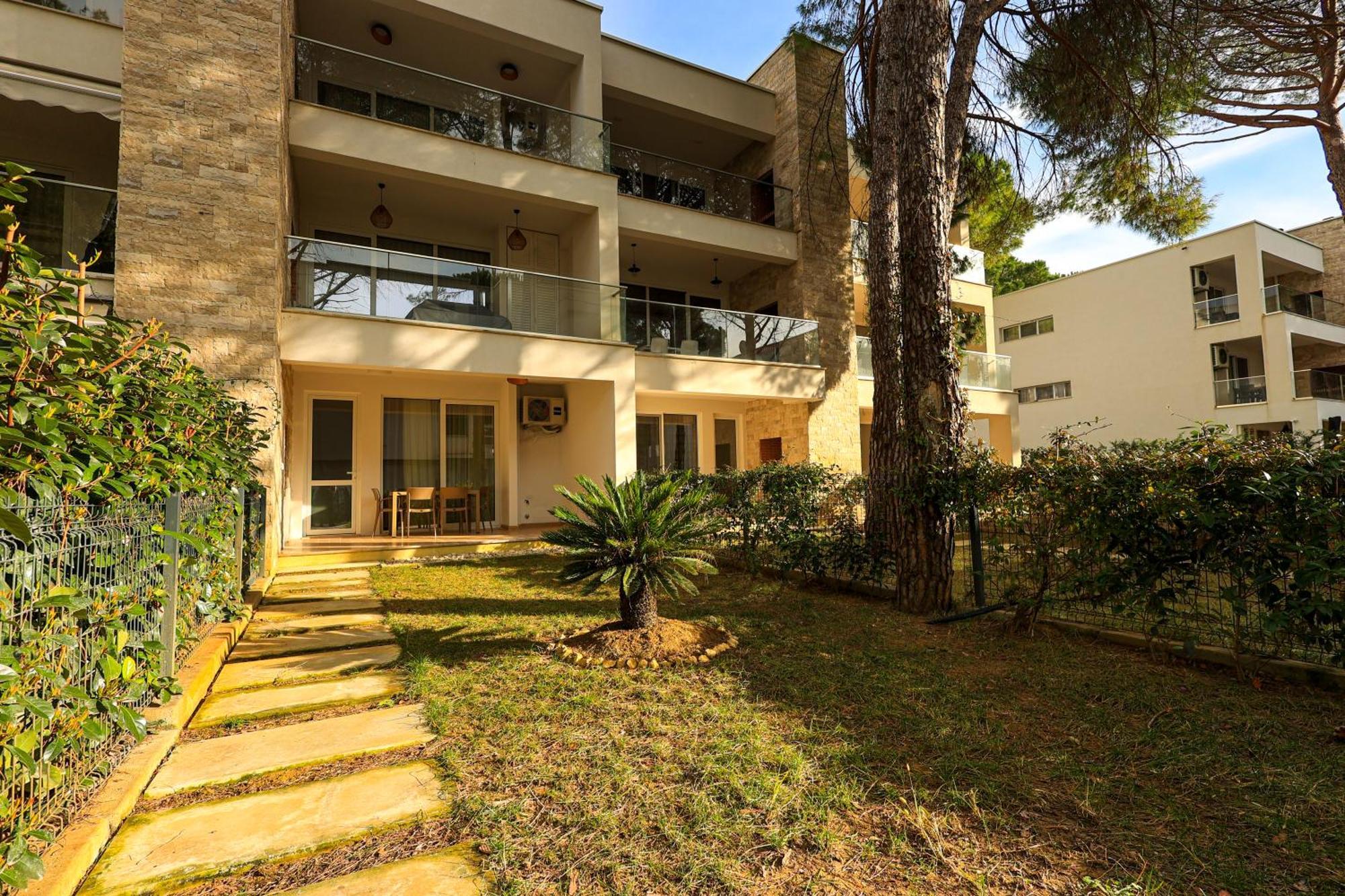 Sanpietro Vacation Rentals Plazhi San Pietro Exteriér fotografie