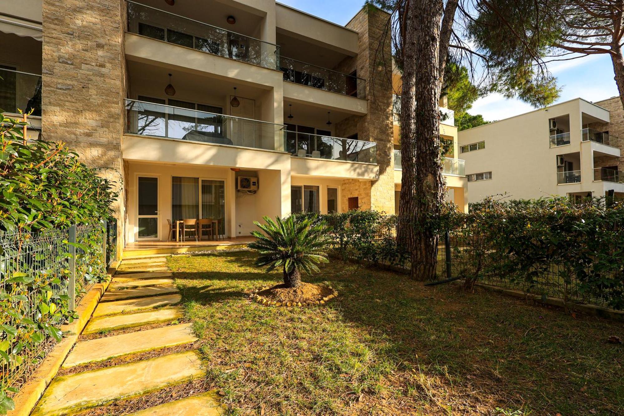Sanpietro Vacation Rentals Plazhi San Pietro Exteriér fotografie